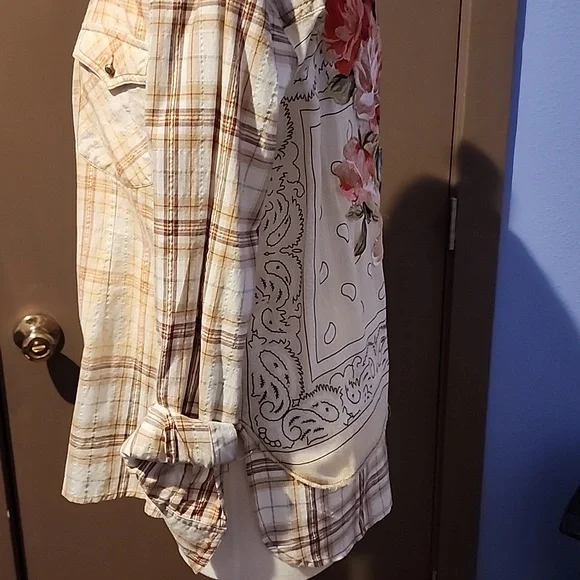 ARATTA  " ROUGH RIDER"Floral Embroidered Plaid Shirt - Picture 3 of 6